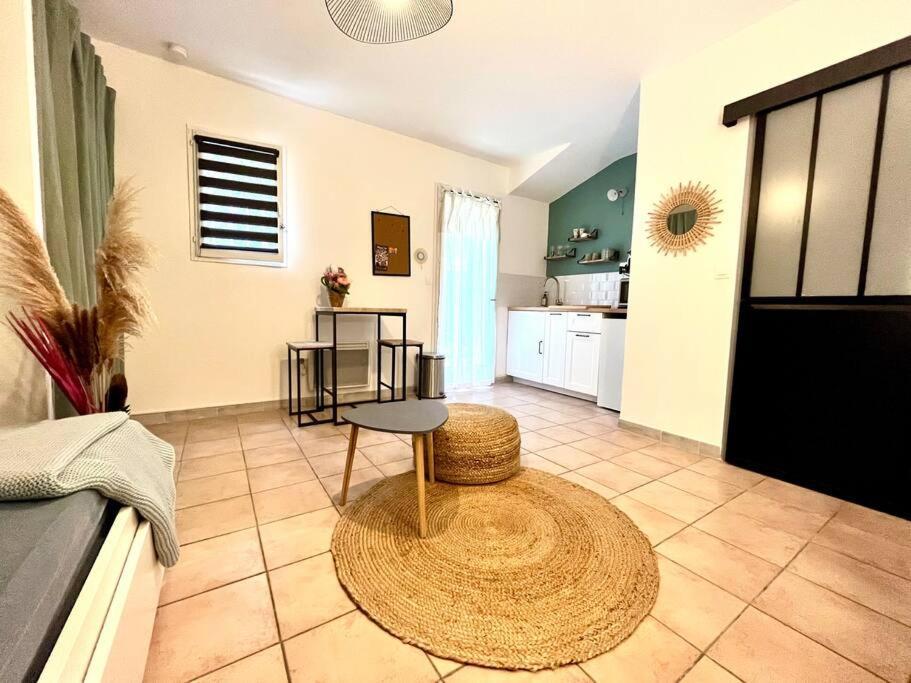 Aix-En-Provence, Cosy Studio Proche Toutes Commodites, Linges Fournis Екстер'єр фото